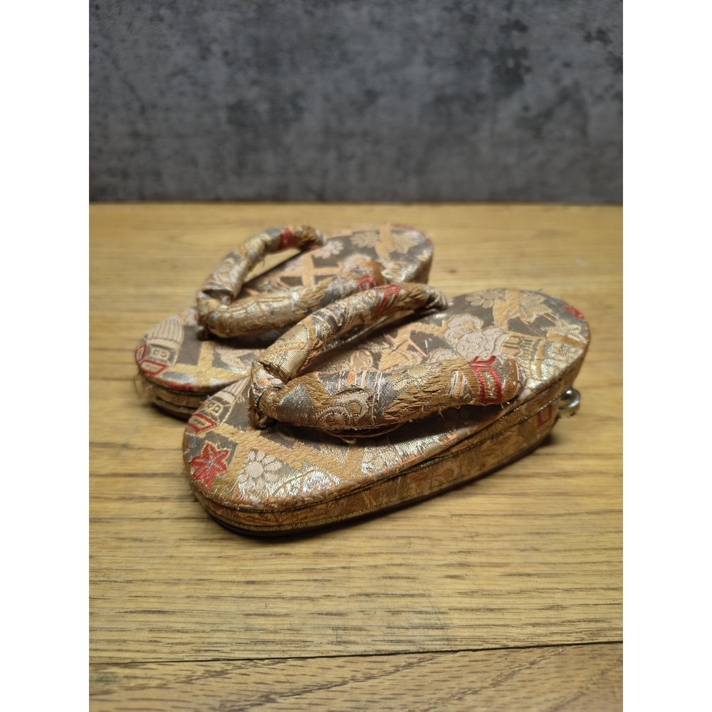 Vtg Japanese Silk Childs Sandals Gold Satin Cloth Bells In The Heels